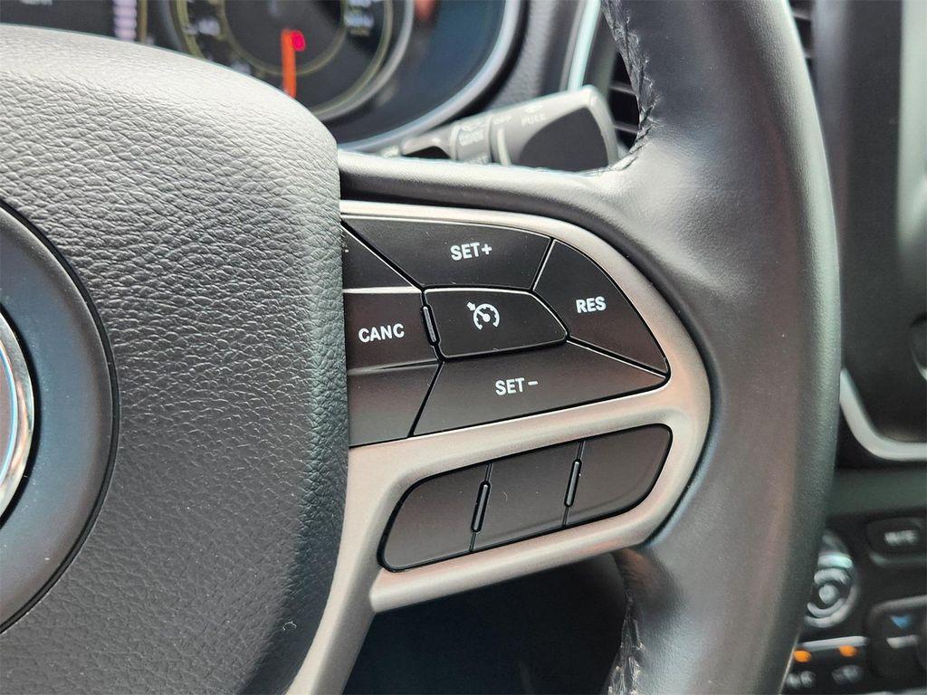 used 2020 Jeep Cherokee car, priced at $17,680