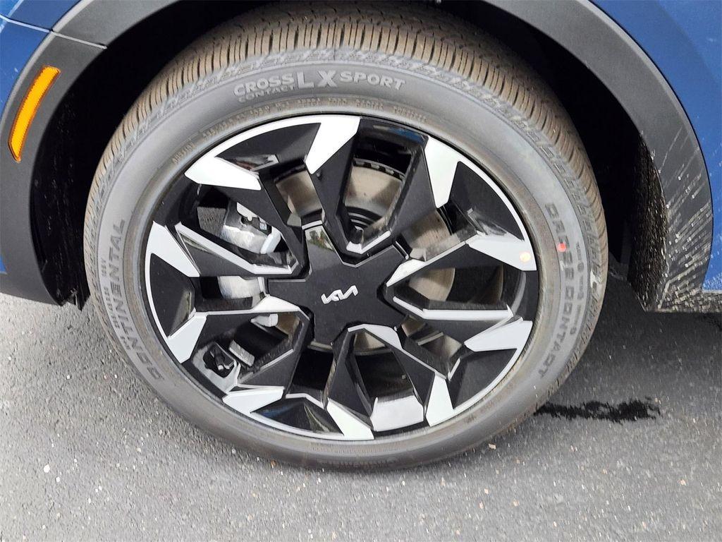 new 2026 Kia Sorento car, priced at $40,895