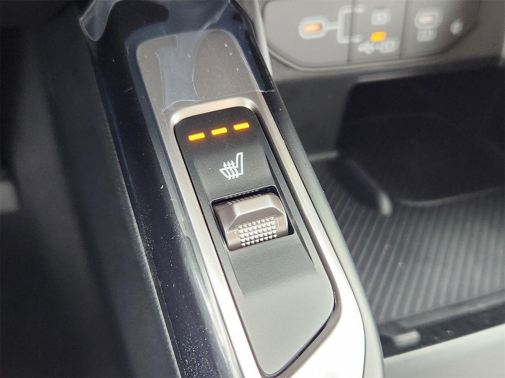 new 2026 Kia Sorento car, priced at $40,895