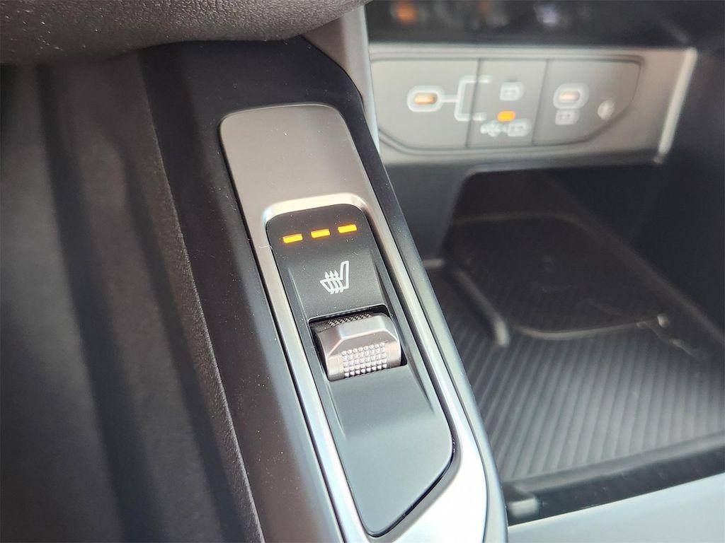 new 2026 Kia Sorento car, priced at $40,226