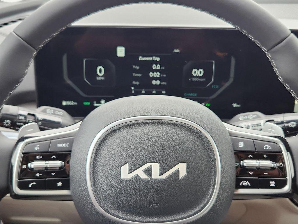 new 2025 Kia Sorento Hybrid car, priced at $42,924