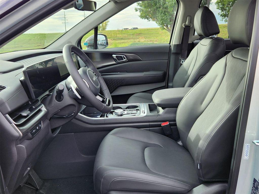 new 2026 Kia Carnival Hybrid car, priced at $51,395