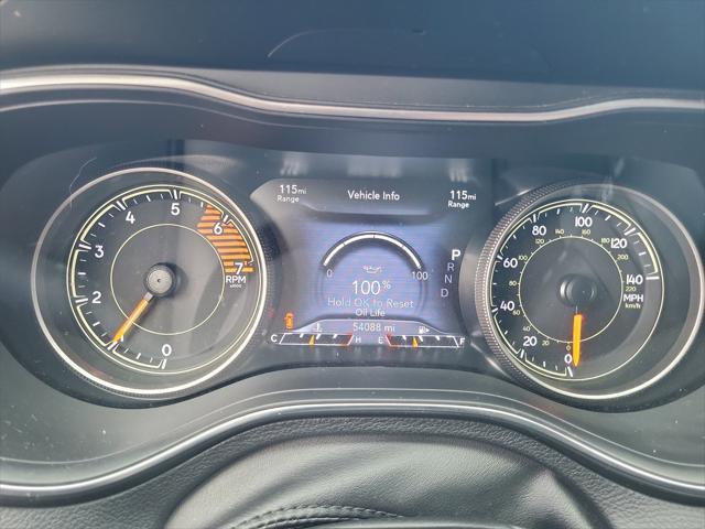 used 2020 Jeep Cherokee car, priced at $20,257