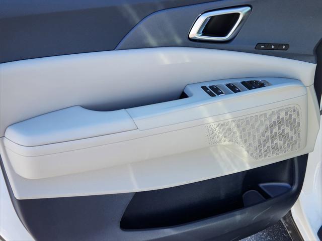new 2025 Kia Carnival car, priced at $42,263