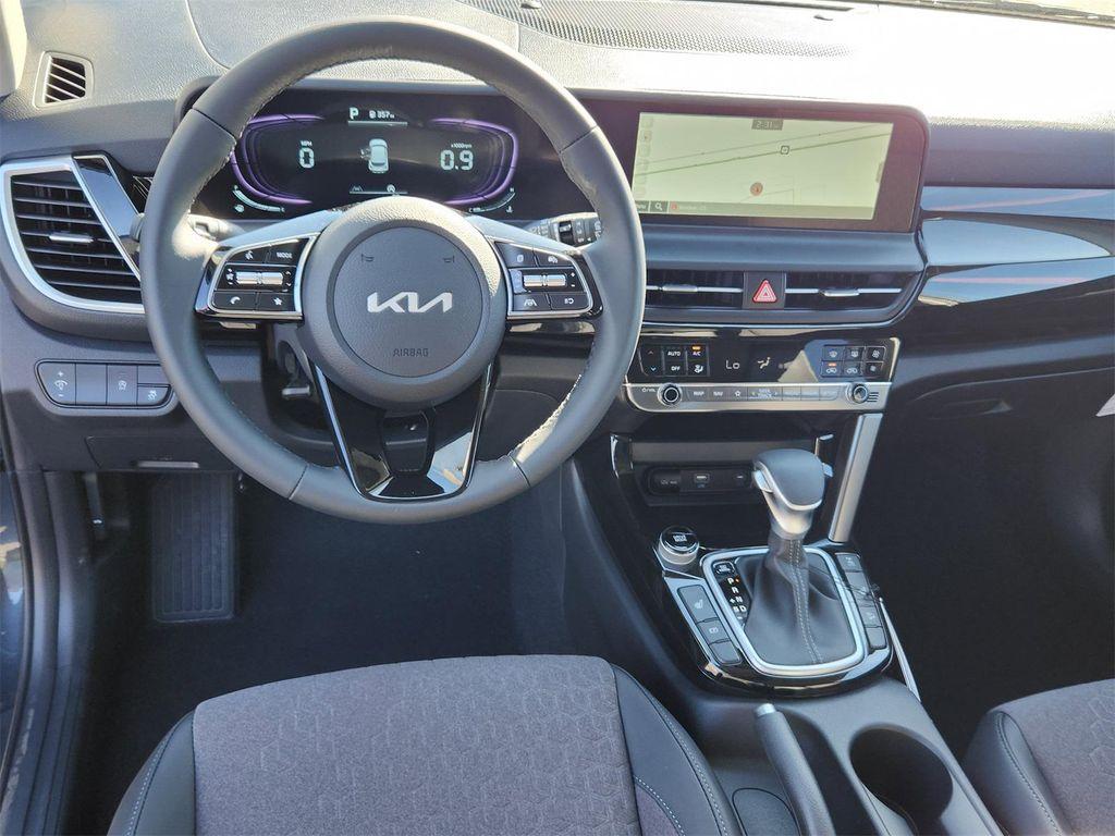 new 2026 Kia Seltos car, priced at $27,768