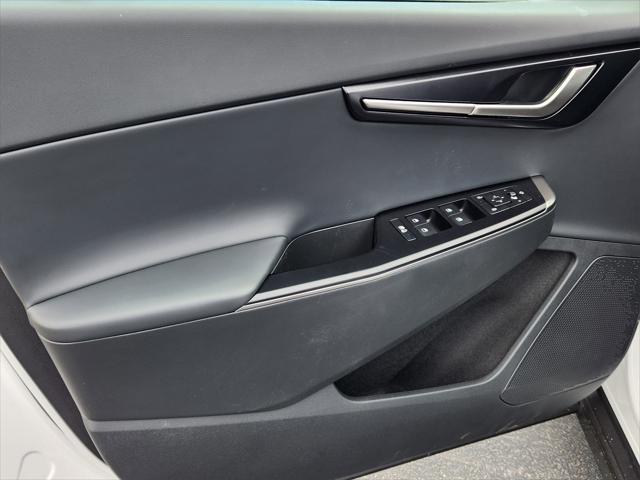 new 2025 Kia EV6 car, priced at $47,625