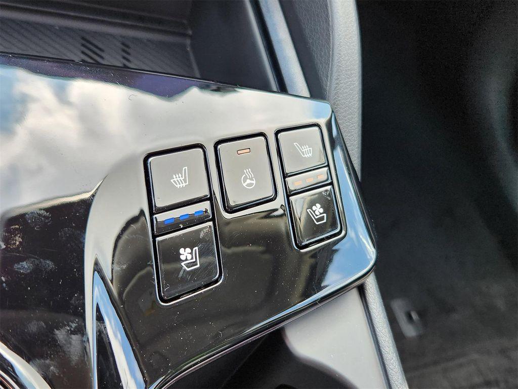 new 2025 Kia Sportage Hybrid car, priced at $35,188
