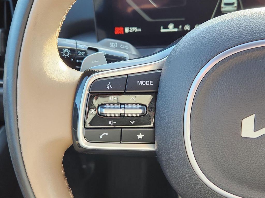 used 2024 Kia Sorento car, priced at $38,866