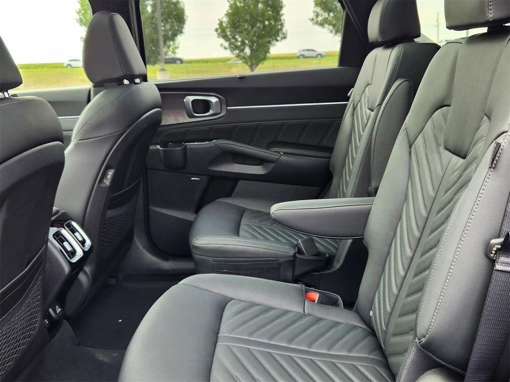 new 2026 Kia Sorento car, priced at $47,302