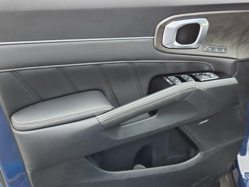 new 2026 Kia Sorento car, priced at $47,302