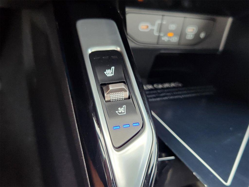 new 2026 Kia Sorento car, priced at $47,302