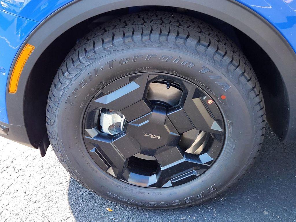 new 2026 Kia Sportage car, priced at $39,268