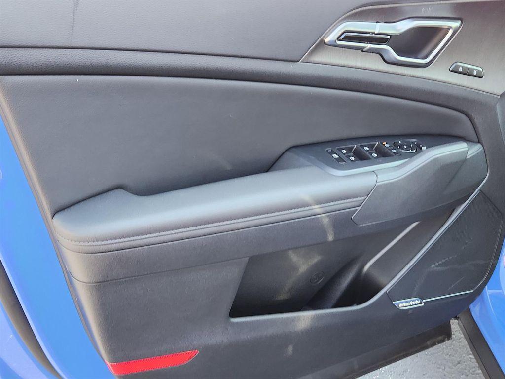 new 2026 Kia Sportage car, priced at $39,268