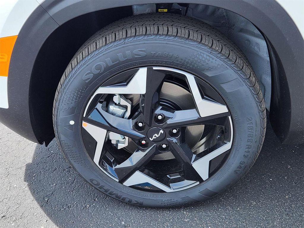 new 2026 Kia Seltos car, priced at $27,393