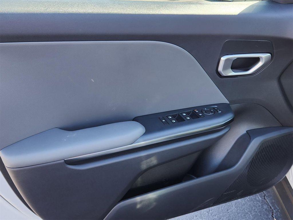 new 2025 Kia K4 car, priced at $24,334