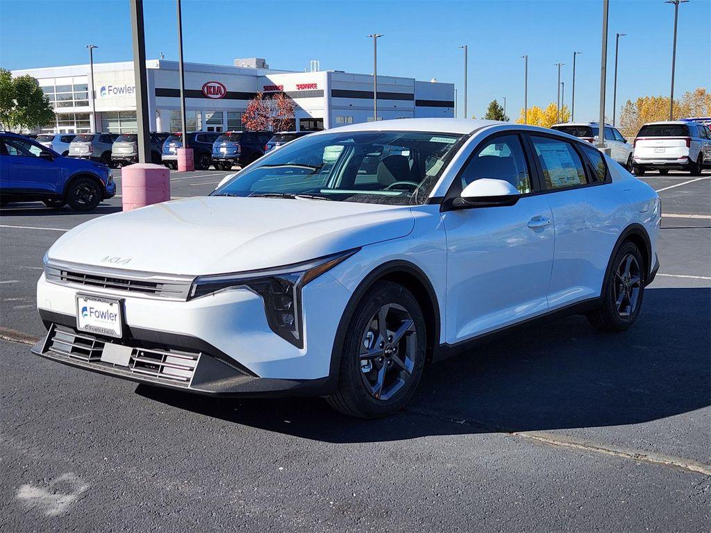 new 2025 Kia K4 car, priced at $24,334