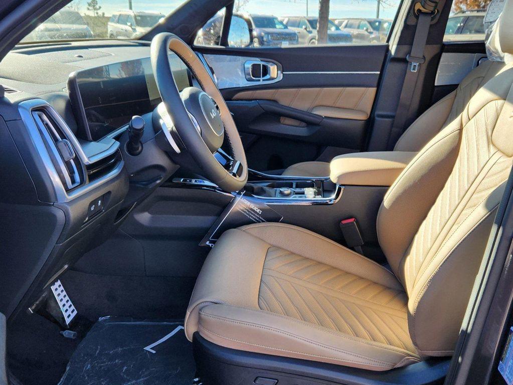 new 2025 Kia Sorento car, priced at $41,747