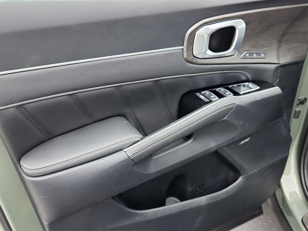 new 2026 Kia Sorento car, priced at $48,476