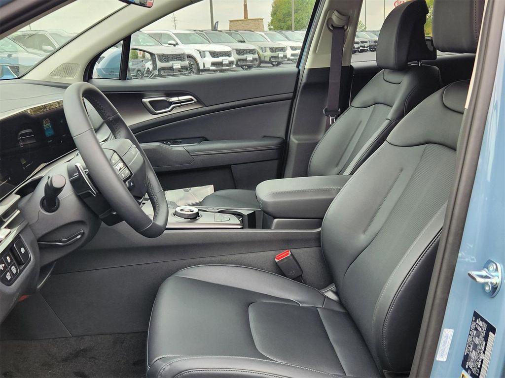 new 2026 Kia Sportage Hybrid car, priced at $35,025