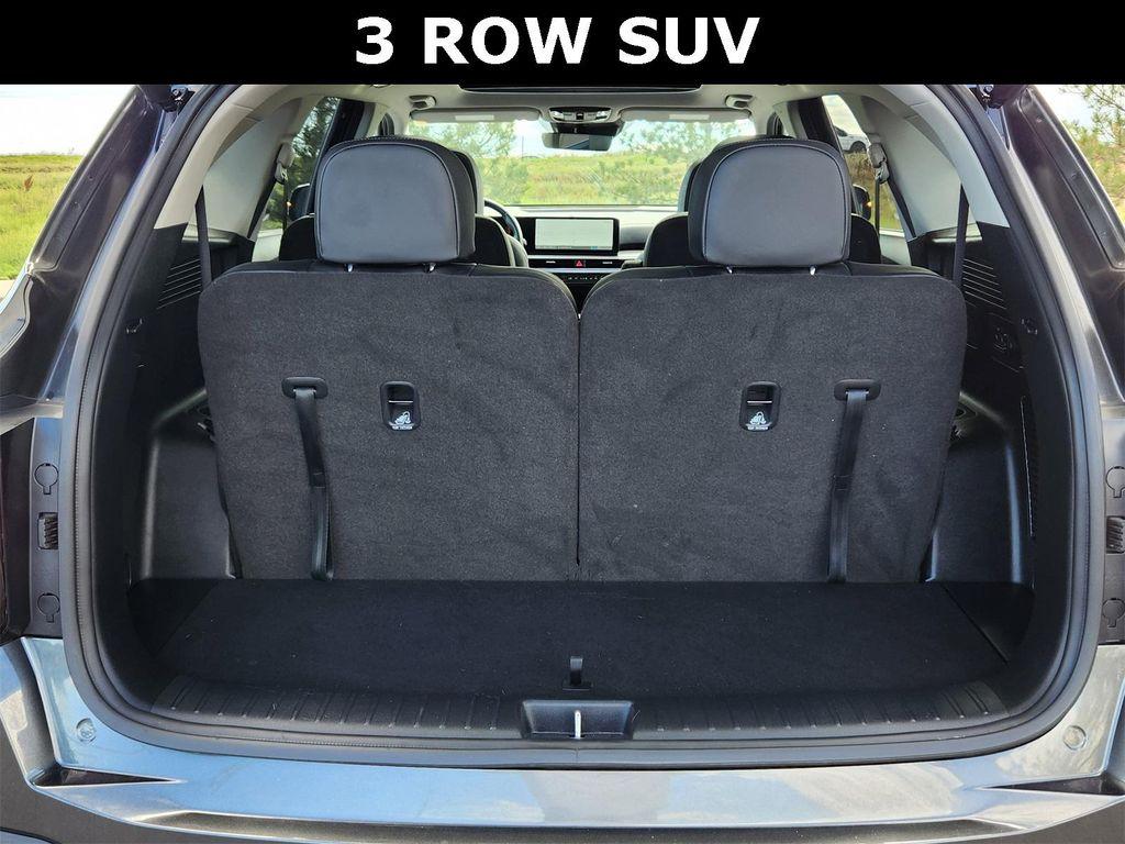 used 2025 Kia Sorento Hybrid car, priced at $35,731