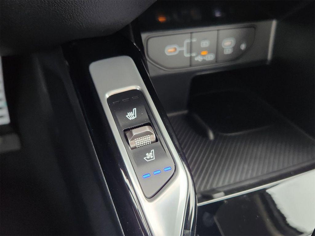 new 2026 Kia Sorento car, priced at $45,688