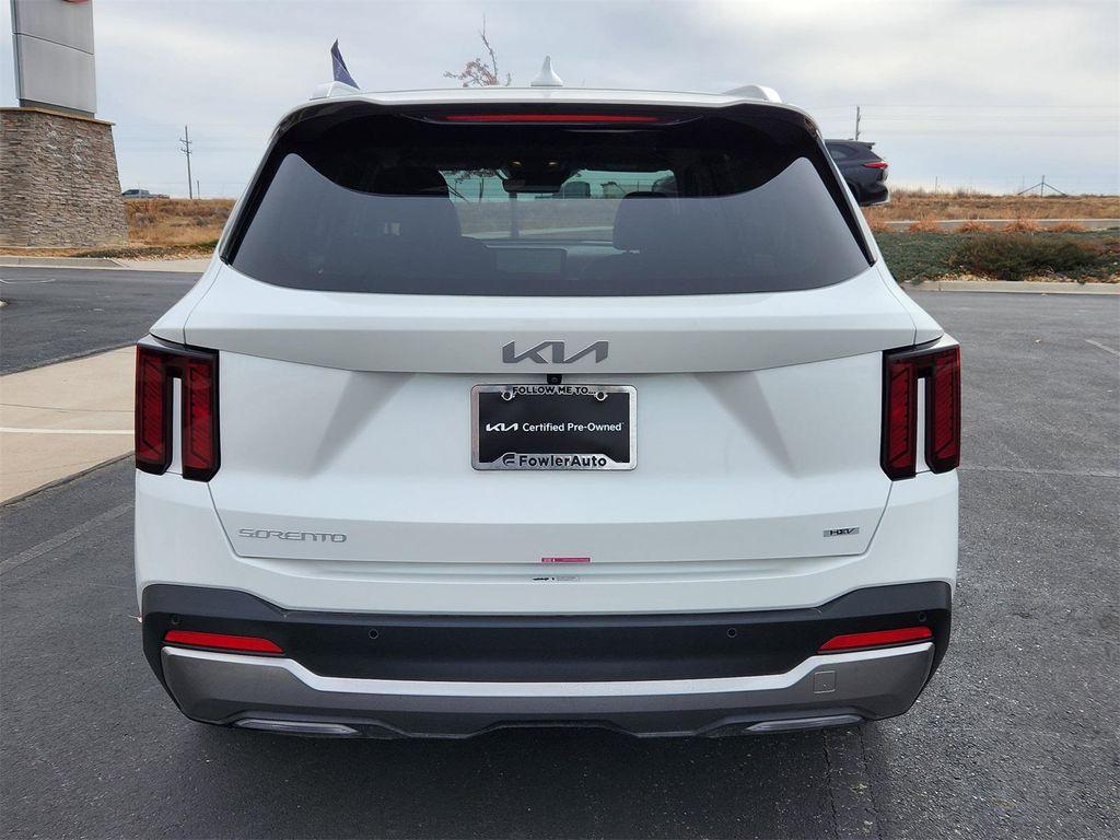 used 2025 Kia Sorento Hybrid car, priced at $36,057