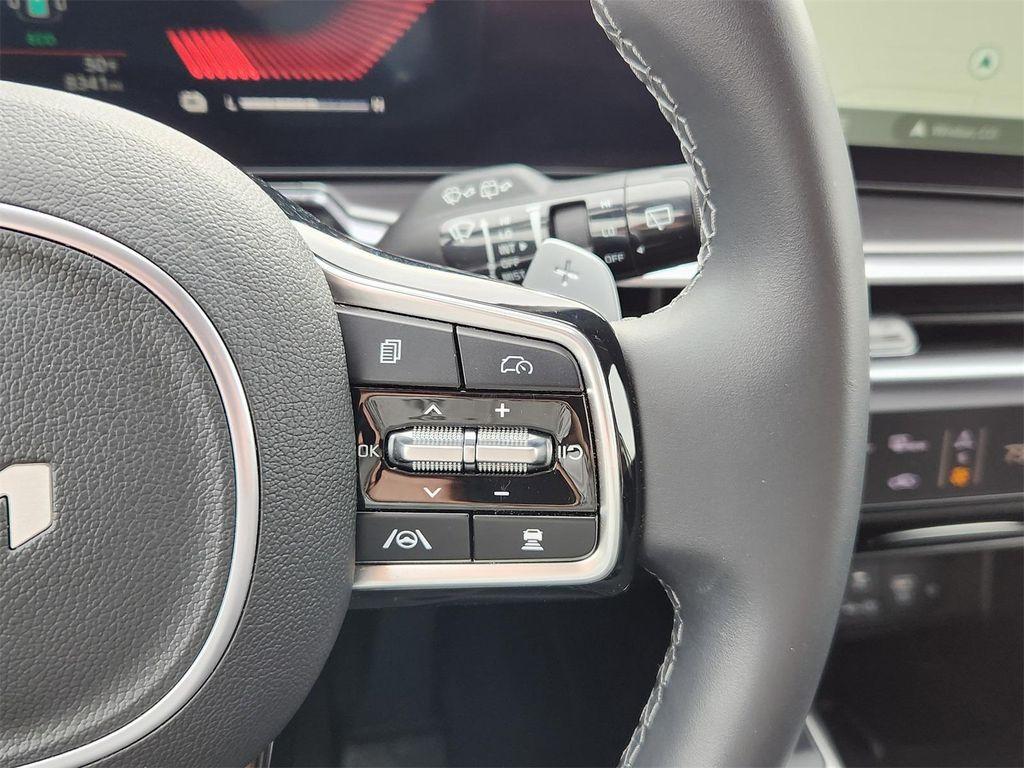 used 2025 Kia Sorento Hybrid car, priced at $36,057