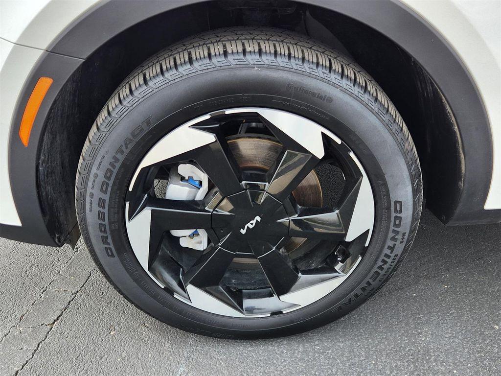 used 2025 Kia Sorento Hybrid car, priced at $36,057