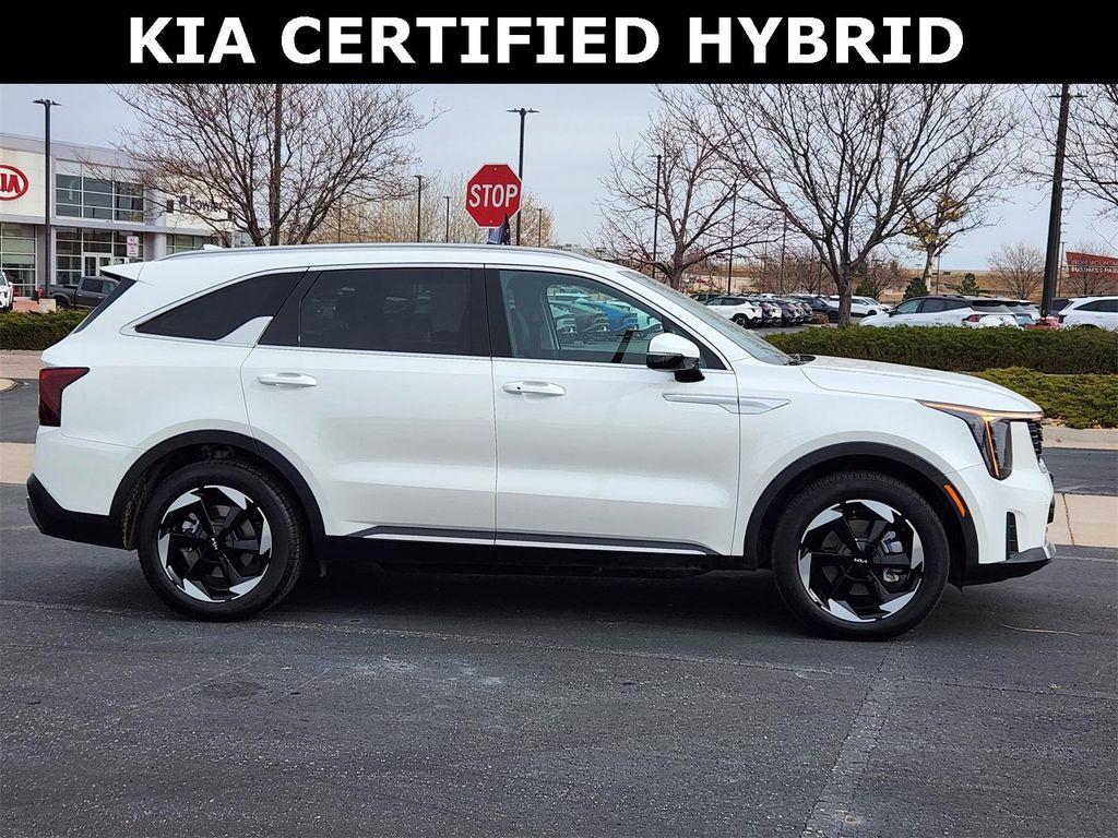 used 2025 Kia Sorento Hybrid car, priced at $36,057