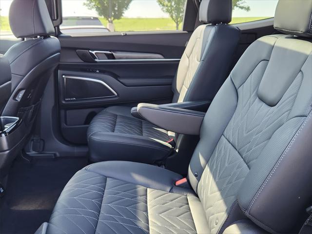 new 2025 Kia Telluride car, priced at $52,717