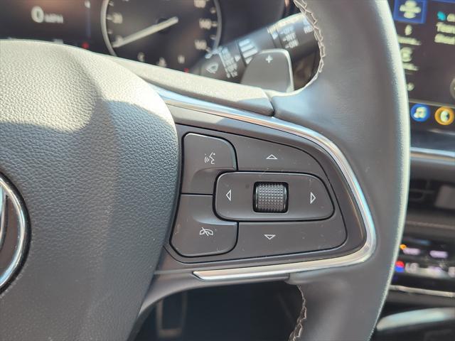 used 2022 Buick Envision car, priced at $27,060