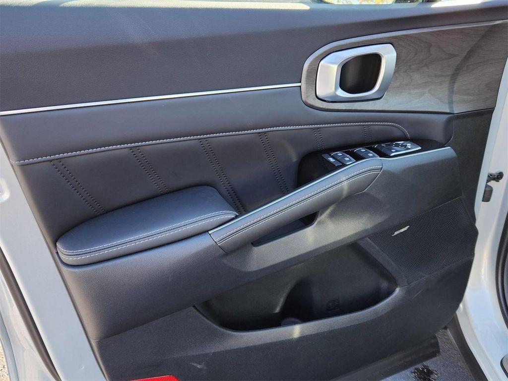 new 2026 Kia Sorento car, priced at $44,882