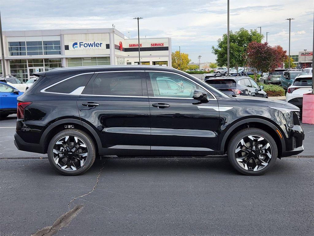new 2026 Kia Sorento car, priced at $40,832
