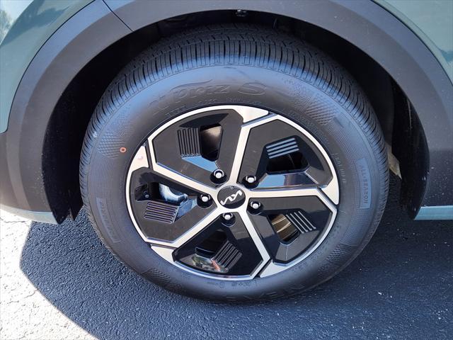 new 2025 Kia Niro car, priced at $30,240