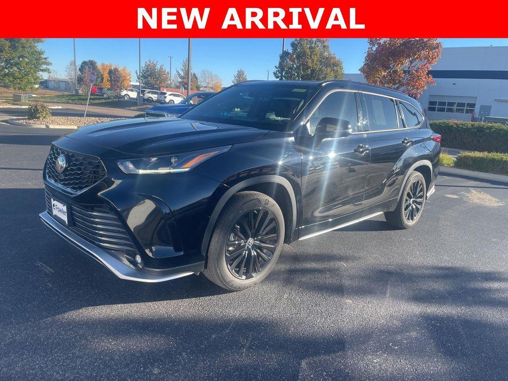 used 2023 Toyota Highlander car, priced at $39,681
