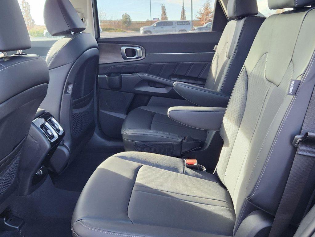 new 2025 Kia Sorento car, priced at $39,073