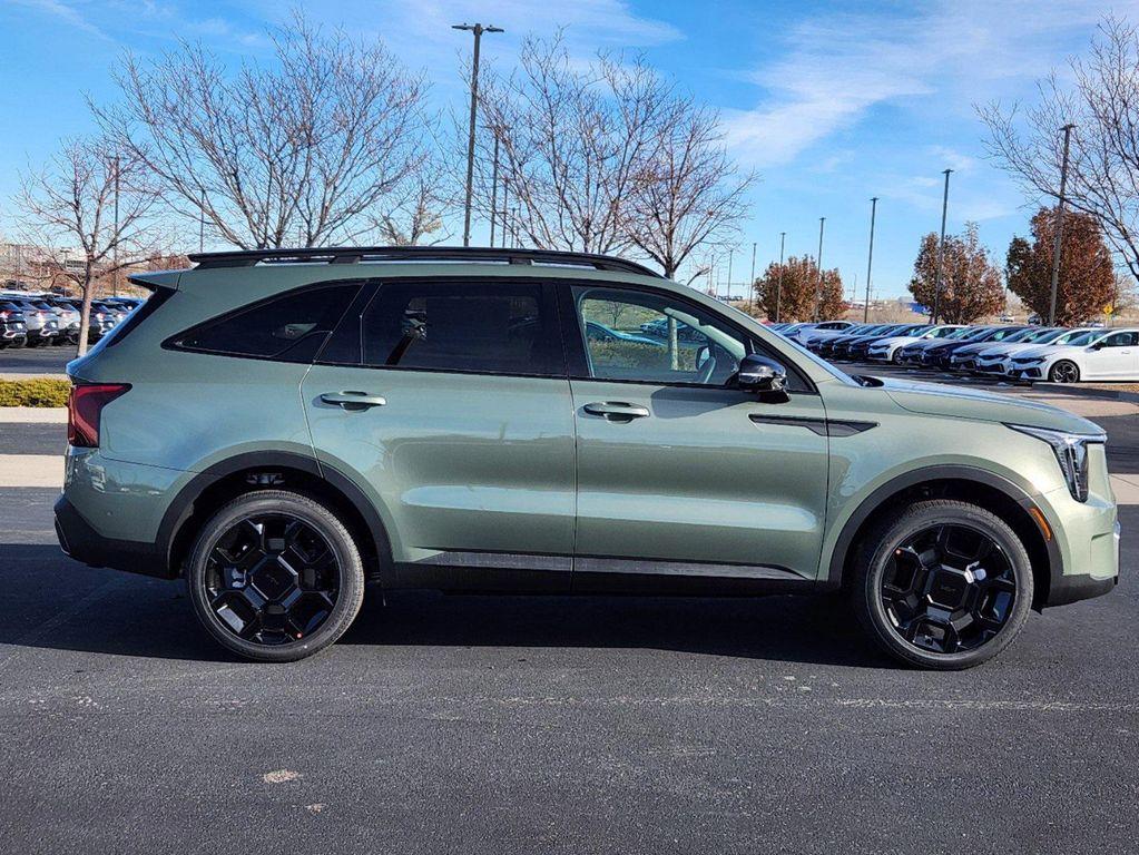 new 2025 Kia Sorento car, priced at $39,073