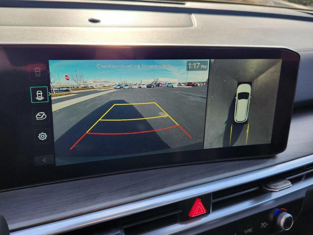 new 2025 Kia Sorento car, priced at $39,073