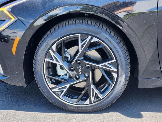 new 2025 Kia K5 car, priced at $31,965