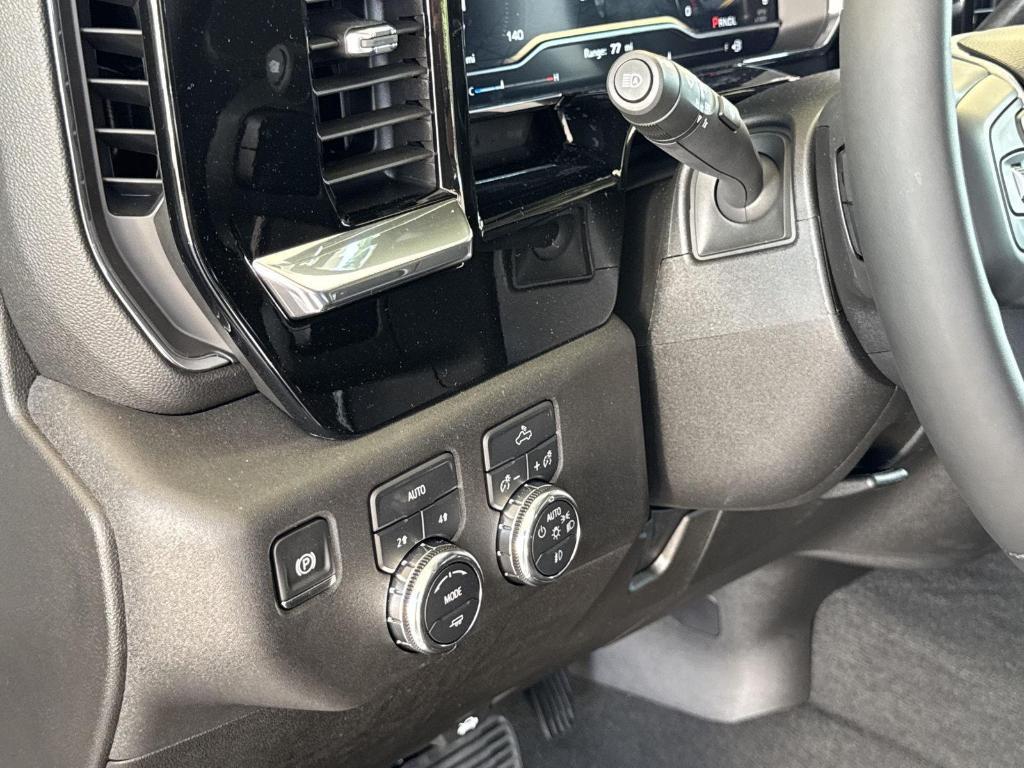 new 2025 GMC Sierra 1500 car, priced at $48,895