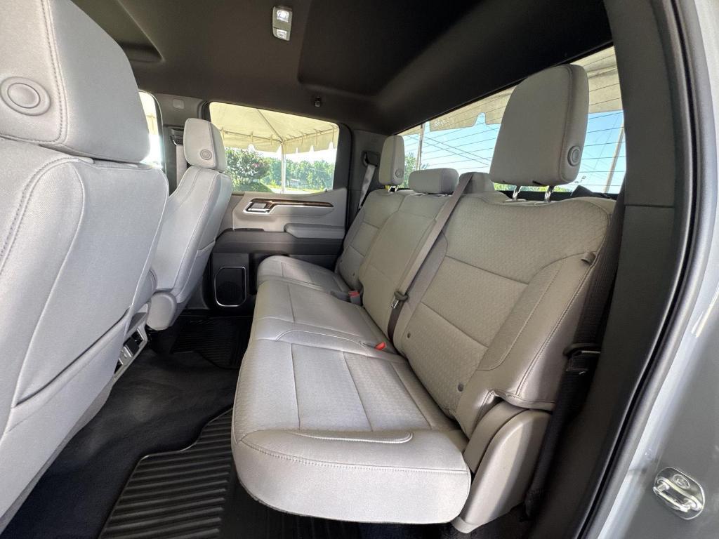 new 2025 GMC Sierra 1500 car, priced at $48,085
