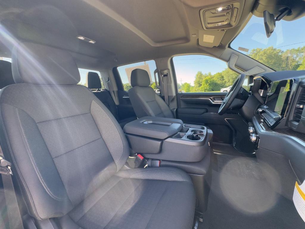 new 2025 GMC Sierra 1500 car, priced at $50,140