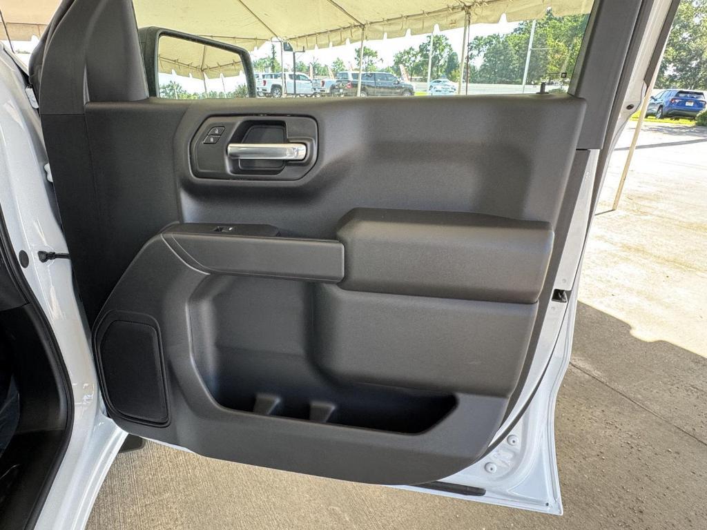 new 2025 GMC Sierra 1500 car, priced at $44,335