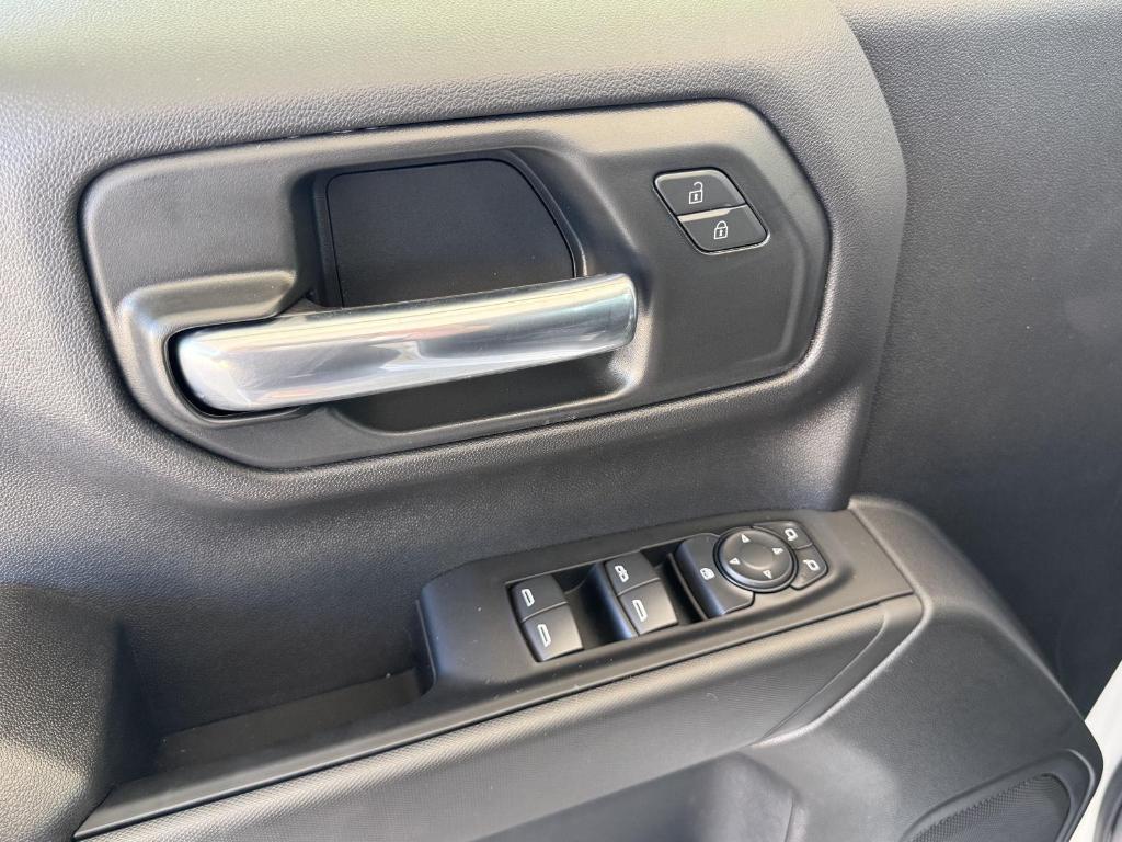 new 2025 GMC Sierra 1500 car, priced at $44,335