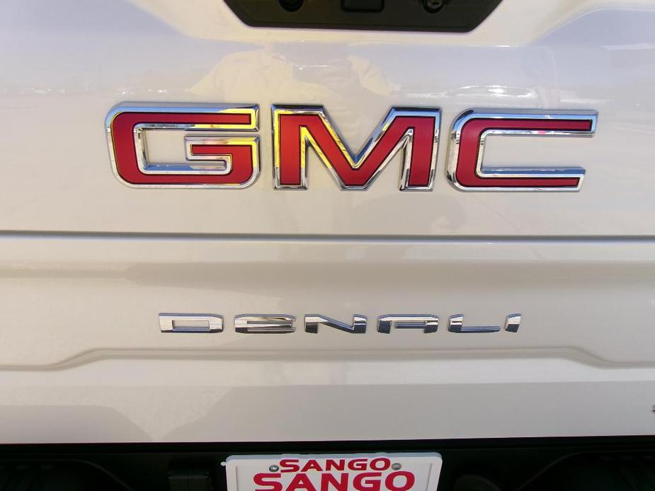 new 2024 GMC Sierra 1500 car, priced at $71,800