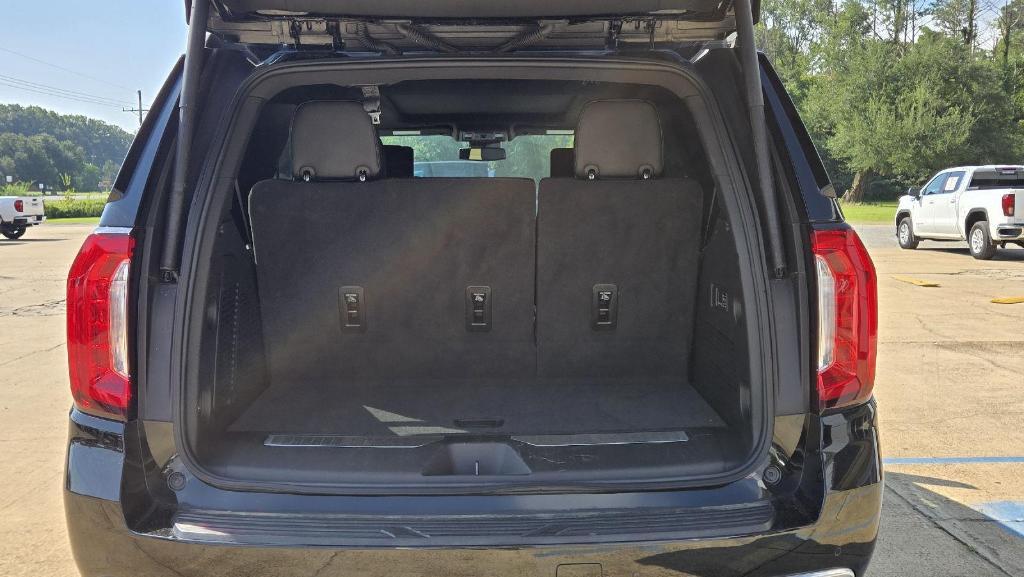 used 2024 GMC Yukon car, priced at $71,577