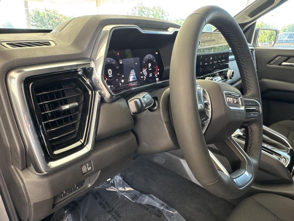 new 2025 GMC Canyon car, priced at $38,965