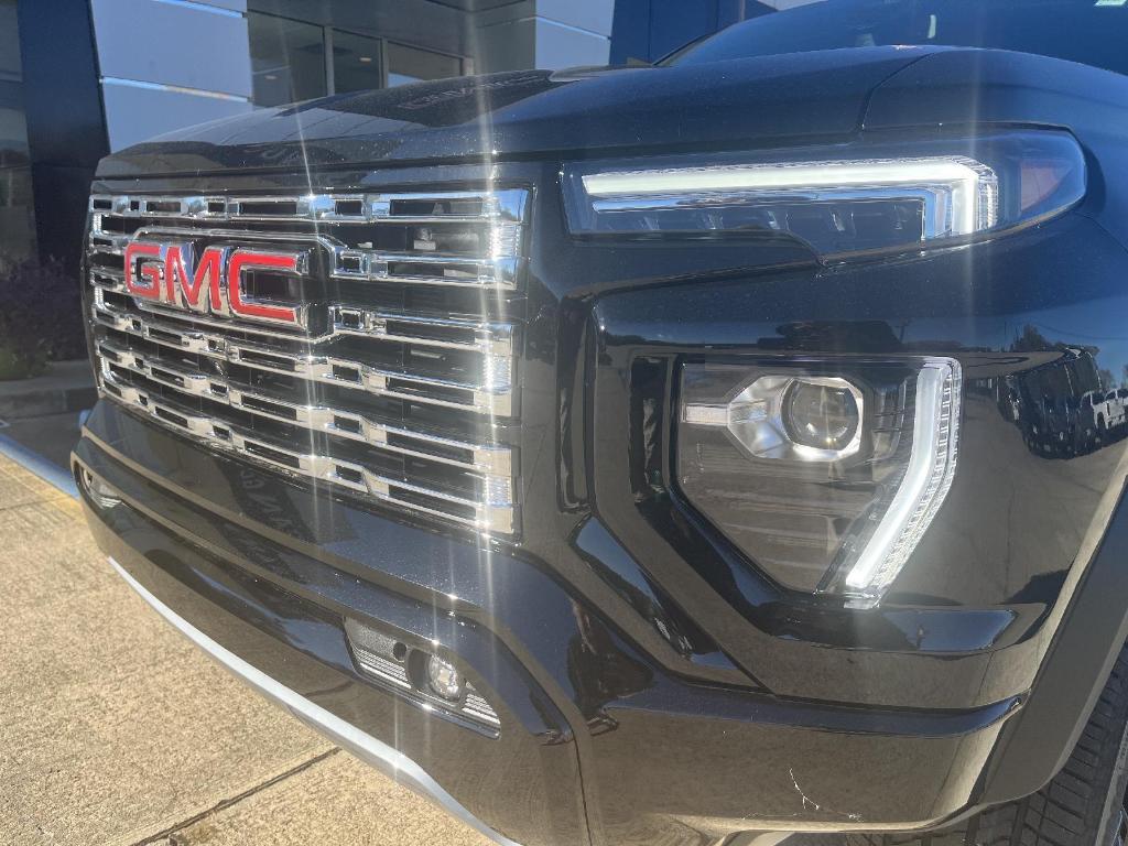 new 2024 GMC Canyon car, priced at $55,860