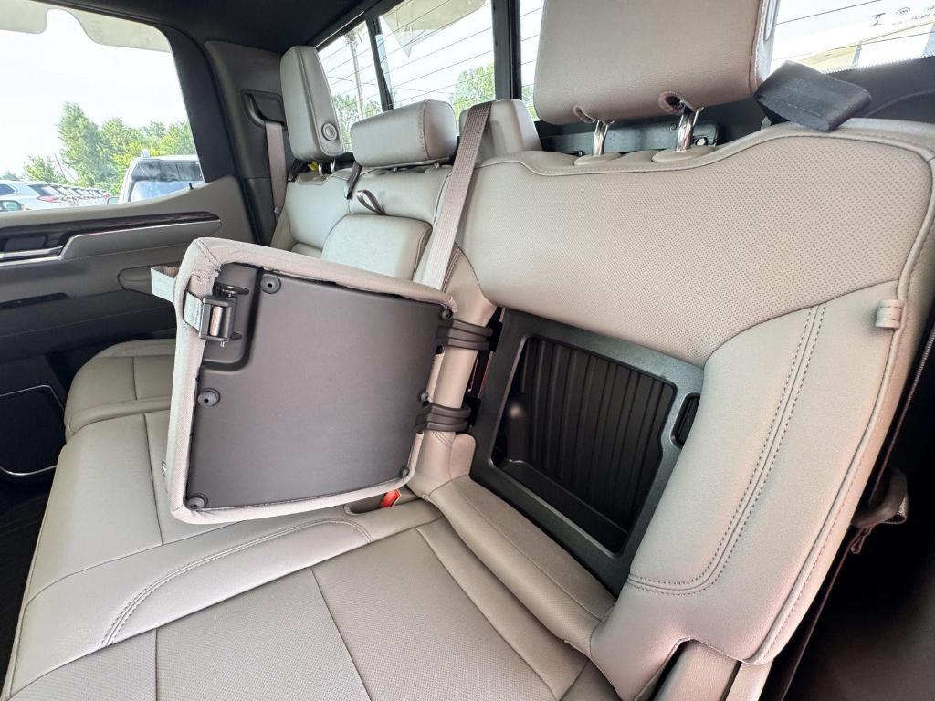 new 2025 GMC Sierra 1500 car, priced at $57,925