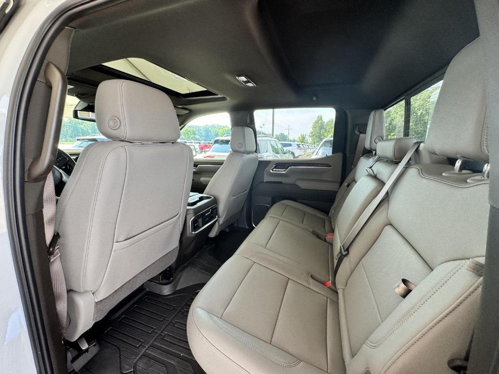 new 2025 GMC Sierra 1500 car, priced at $57,925